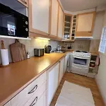 Cosy Flat Near Castle Kuressaare